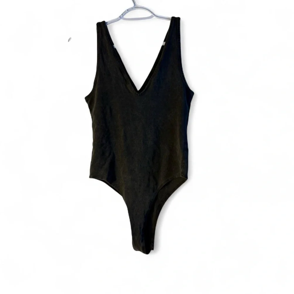 Zara gray rhinestone Bodysuit - Picture 3 of 7